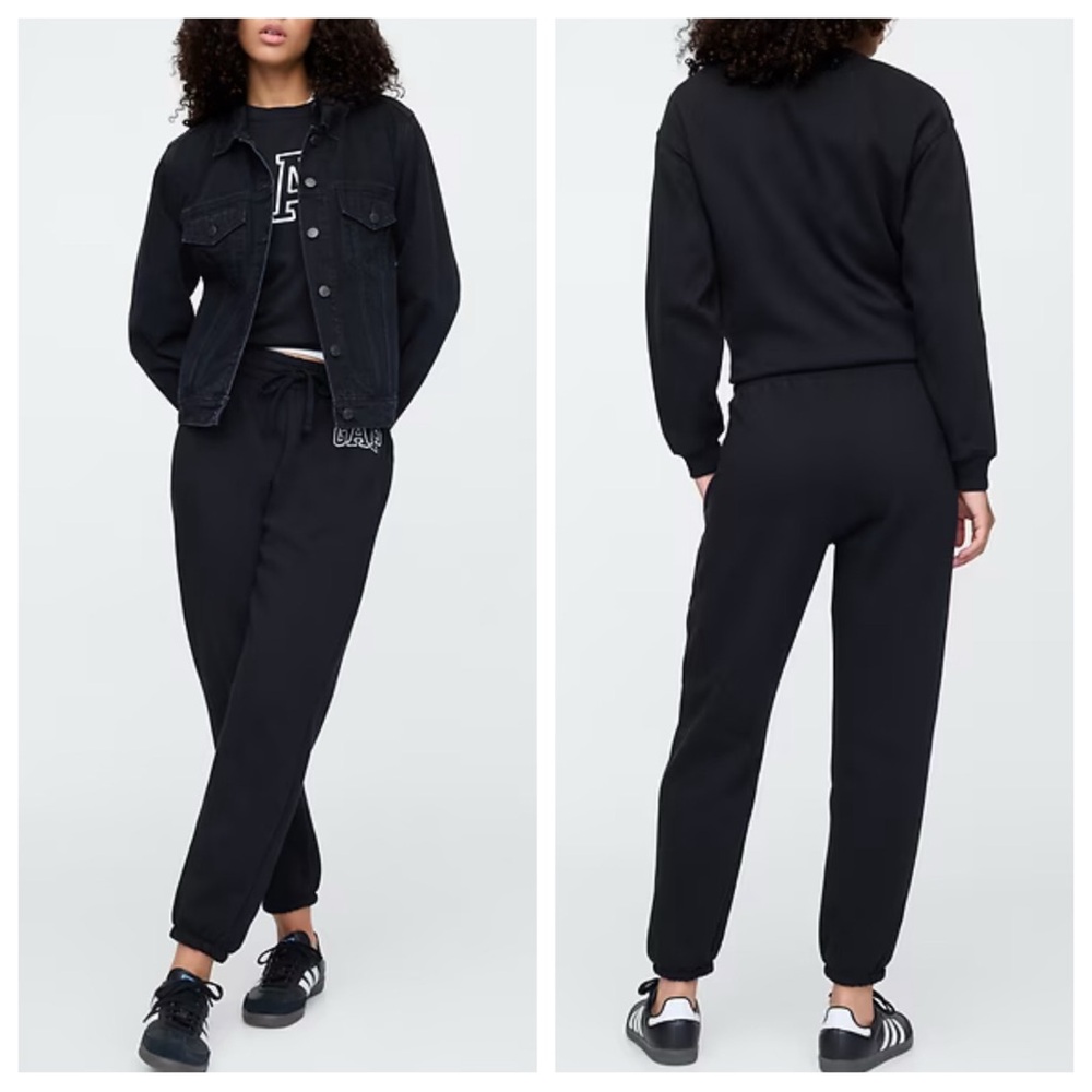 GAP Logo Joggers in BLACK Size MEDIUM